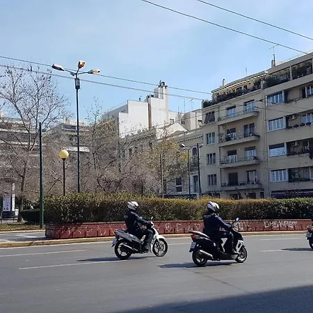Apartament Petrol Apartment- Center, 4 Bd, 1 Bath Ateny